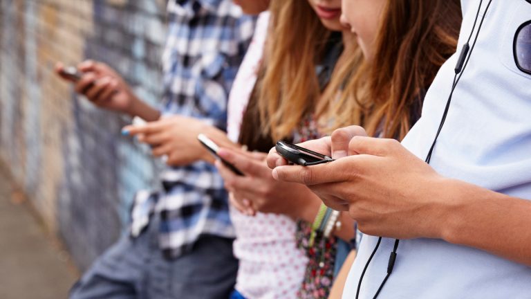 Kids and smartphones
